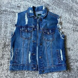 Cute! Cute! Distressed Denim Vest